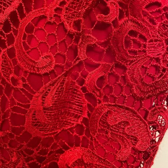 Cleo lace skirt in Red, size 8 😍 - Picture 5 of 7